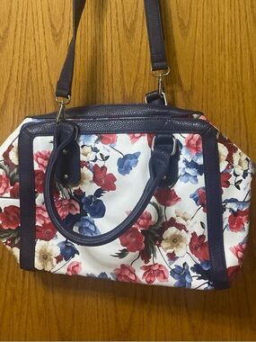 Charming Charlie Navy Floral Duffle.  Great Condition.